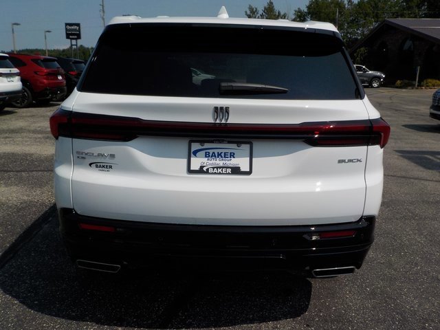 2026 Buick Enclave Sport Touring photo 4