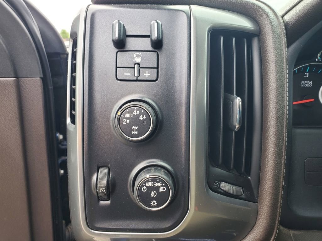 2016 Chevrolet Silverado 1500 LTZ - Photo 14