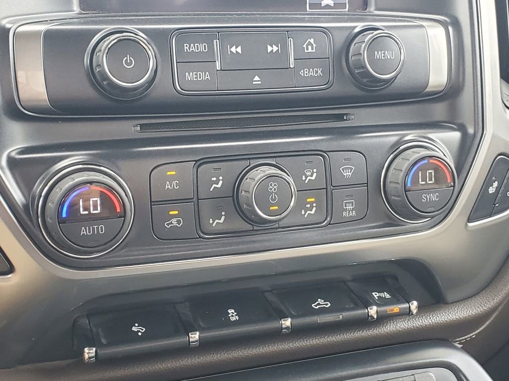 2016 Chevrolet Silverado 1500 LTZ - Photo 24