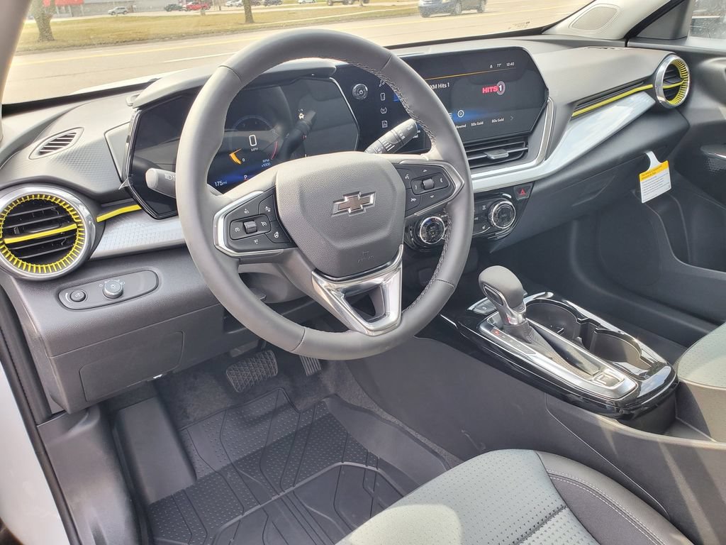2026 Chevrolet Trax LT - Photo 9