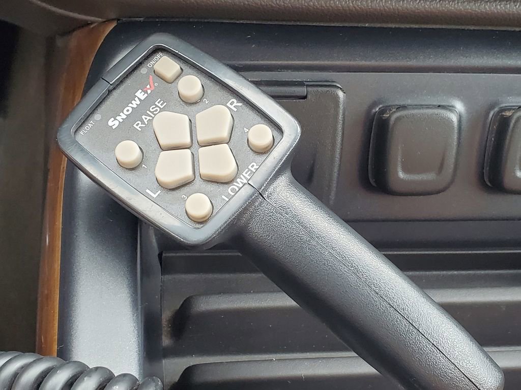 2016 Chevrolet Silverado 1500 LTZ - Photo 27