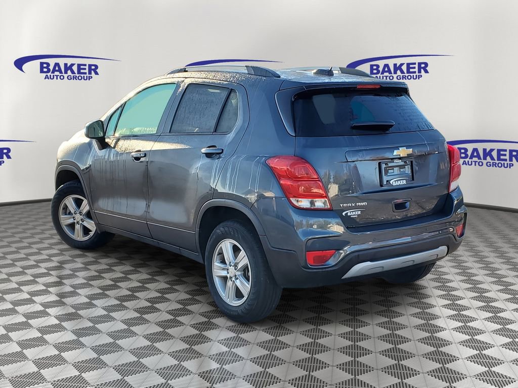 2022 Chevrolet Trax LT photo 2