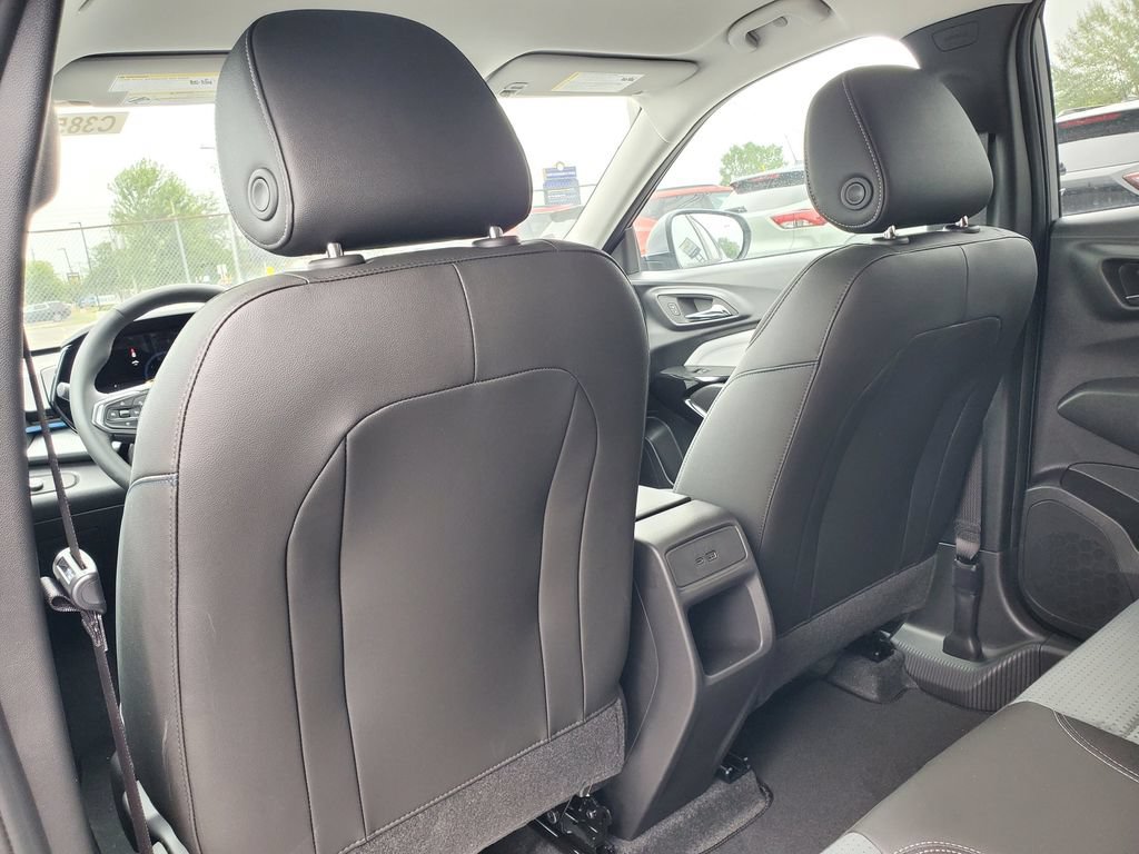 2026 Chevrolet Trax LT - Photo 28