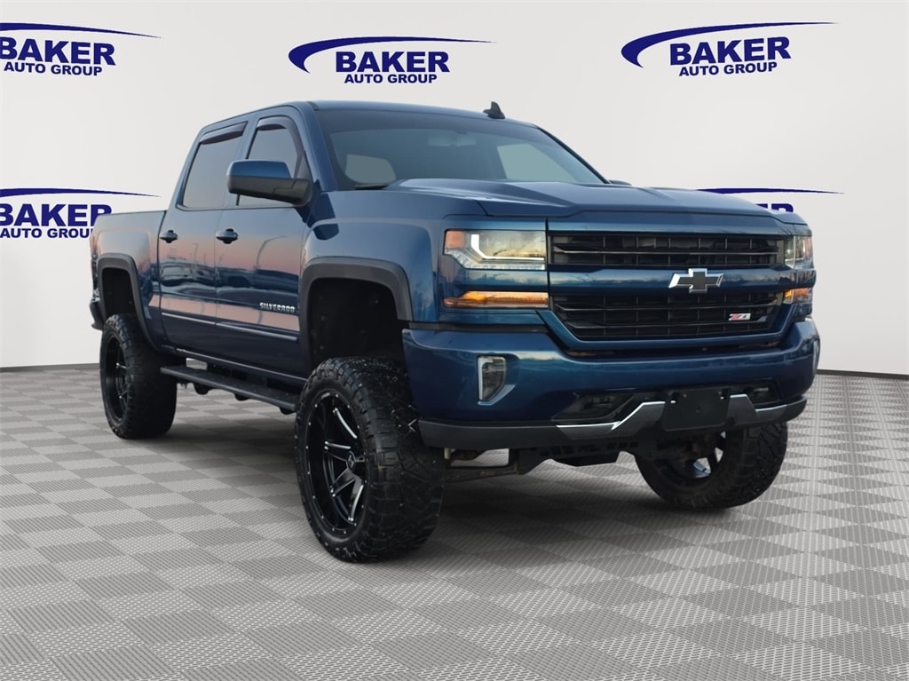 Used 2018 Chevrolet Silverado 1500 LT Truck Crew Cab