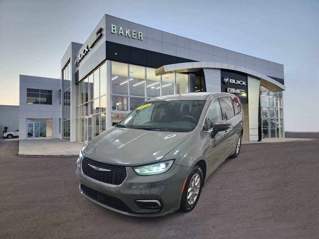 2023 Chrysler Pacifica Touring L
