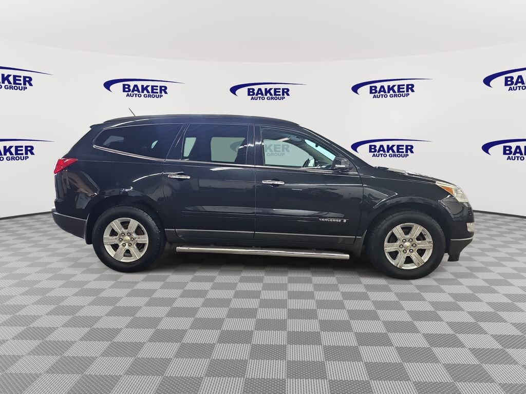 Used 2009 Chevrolet Traverse LT SUV