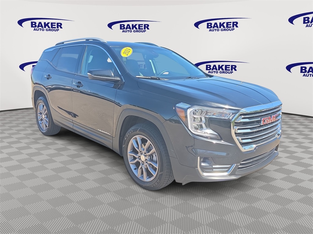 Used 2024 GMC Terrain SLT SUV