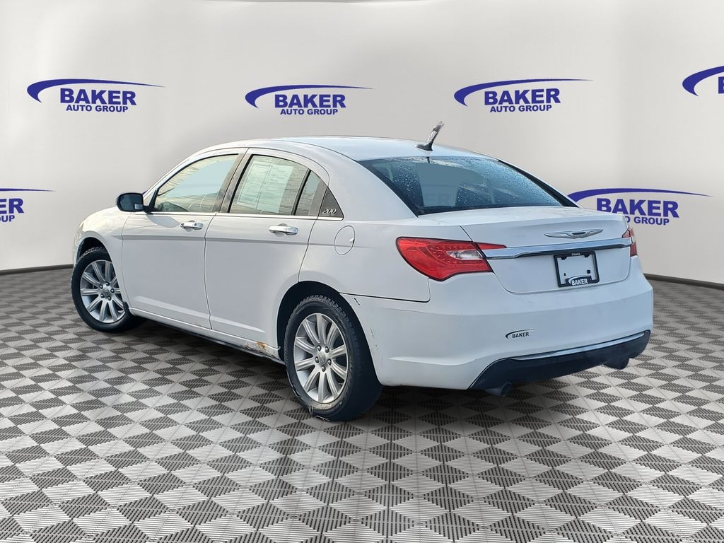Used 2013 Chrysler 200 Limited Sedan