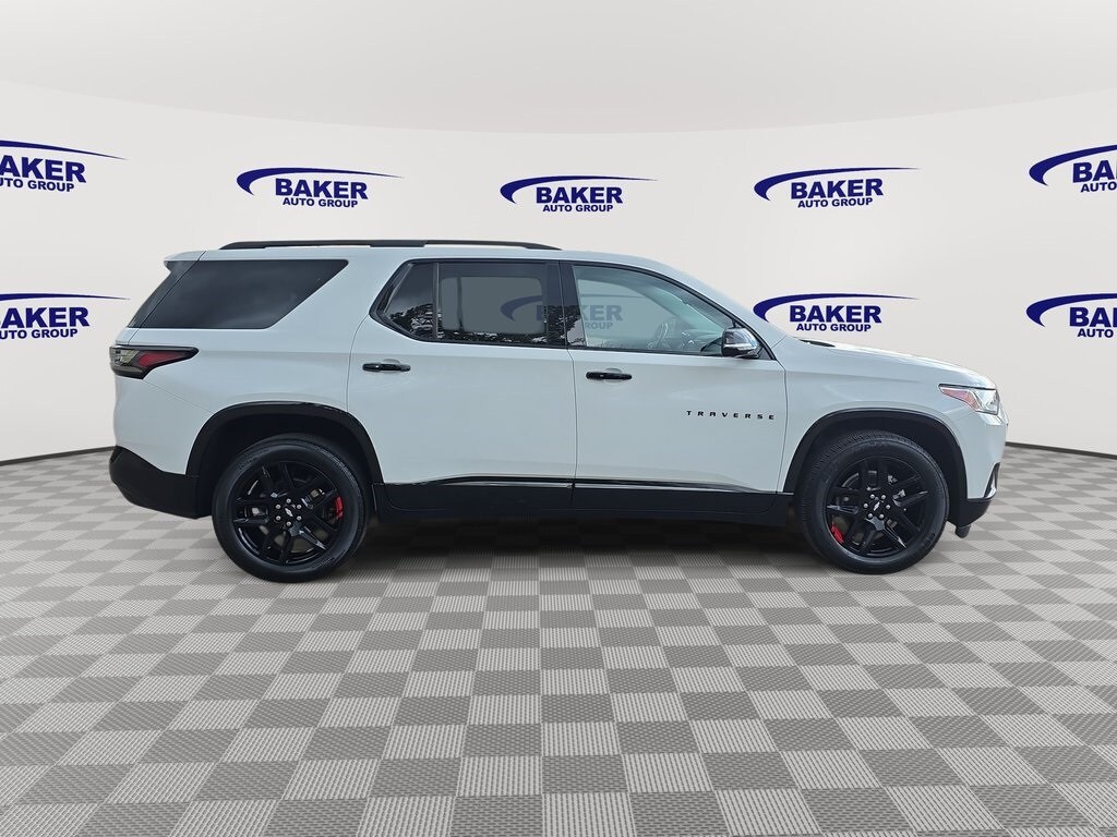 2021 Chevrolet Traverse Premier photo 4