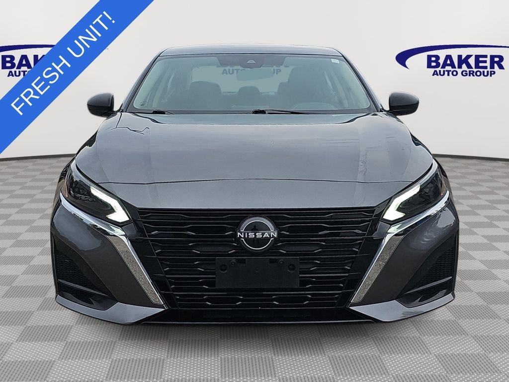 Used 2024 Nissan Altima 2.5 SV Sedan