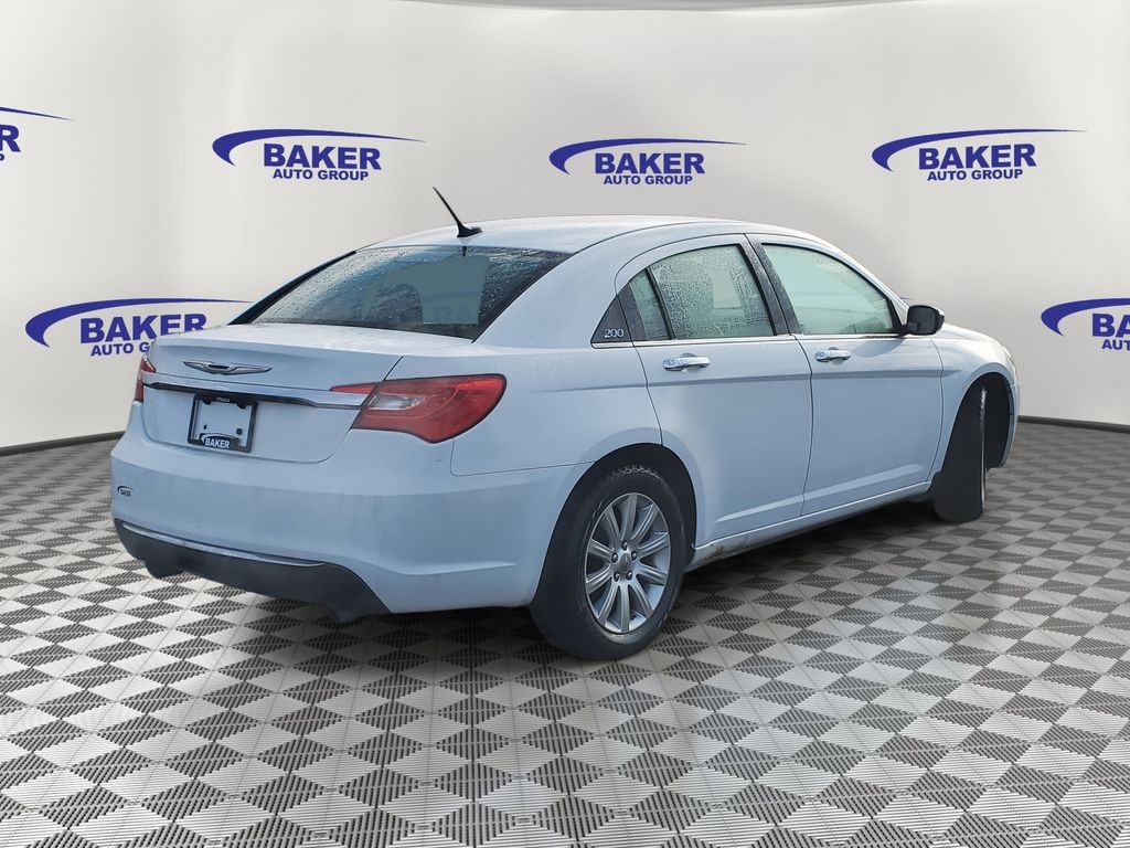 Used 2013 Chrysler 200 Limited Sedan