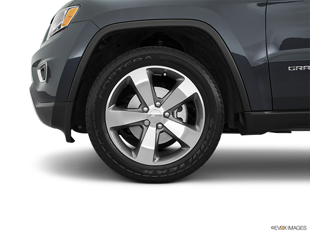 Jeep Grand Cherokee offers 70 saftey features.png