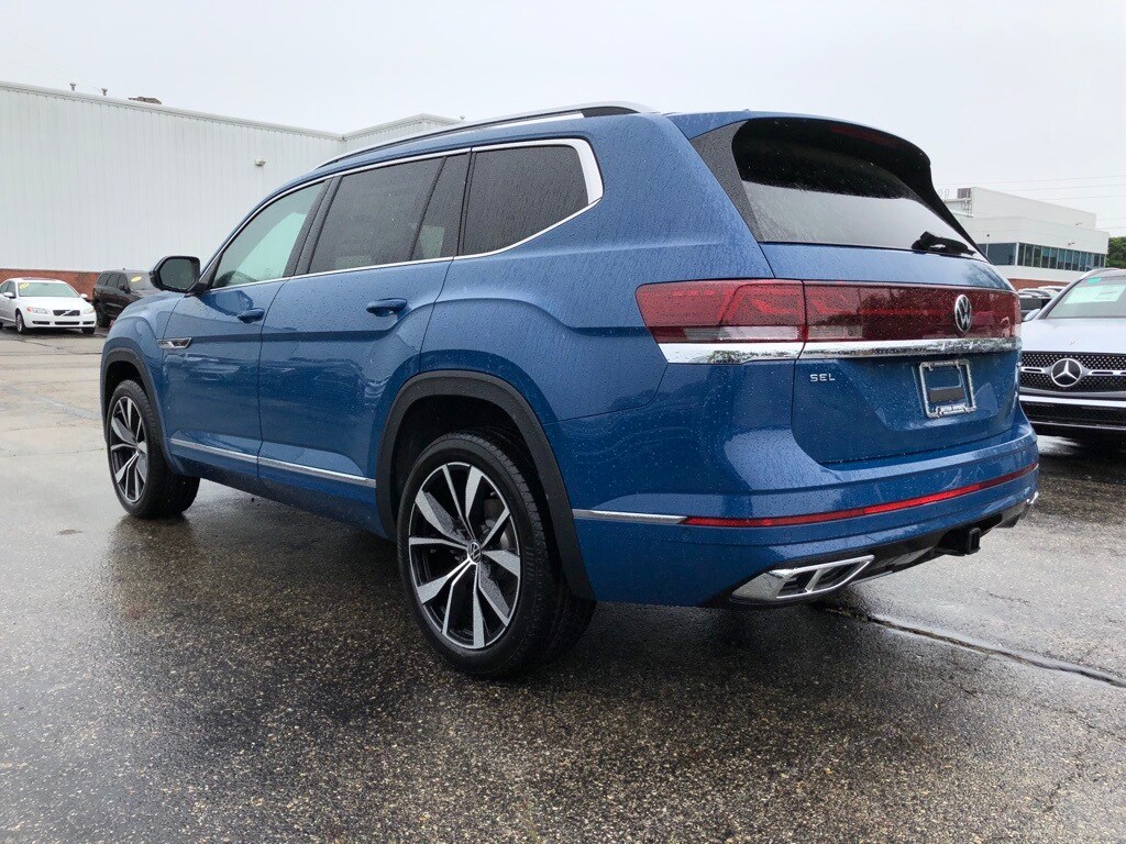 2025 Volkswagen Atlas SEL Premium R-Line photo 4