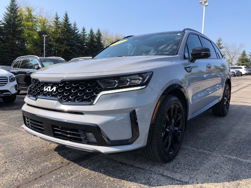2022 Kia Sorento SX photo 3
