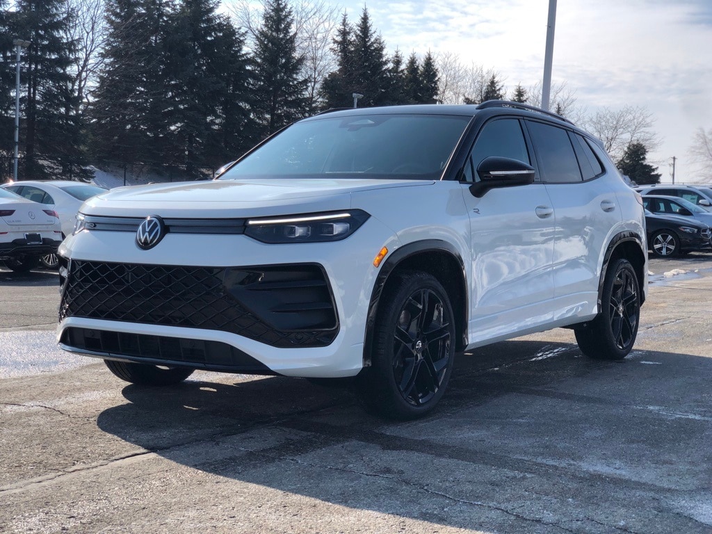 New 2026 Volkswagen Tiguan 2.0T SE R-Line Black SUV