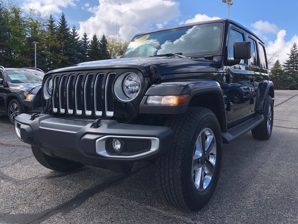 2022 Jeep Wrangler Unlimited Sahara photo 3