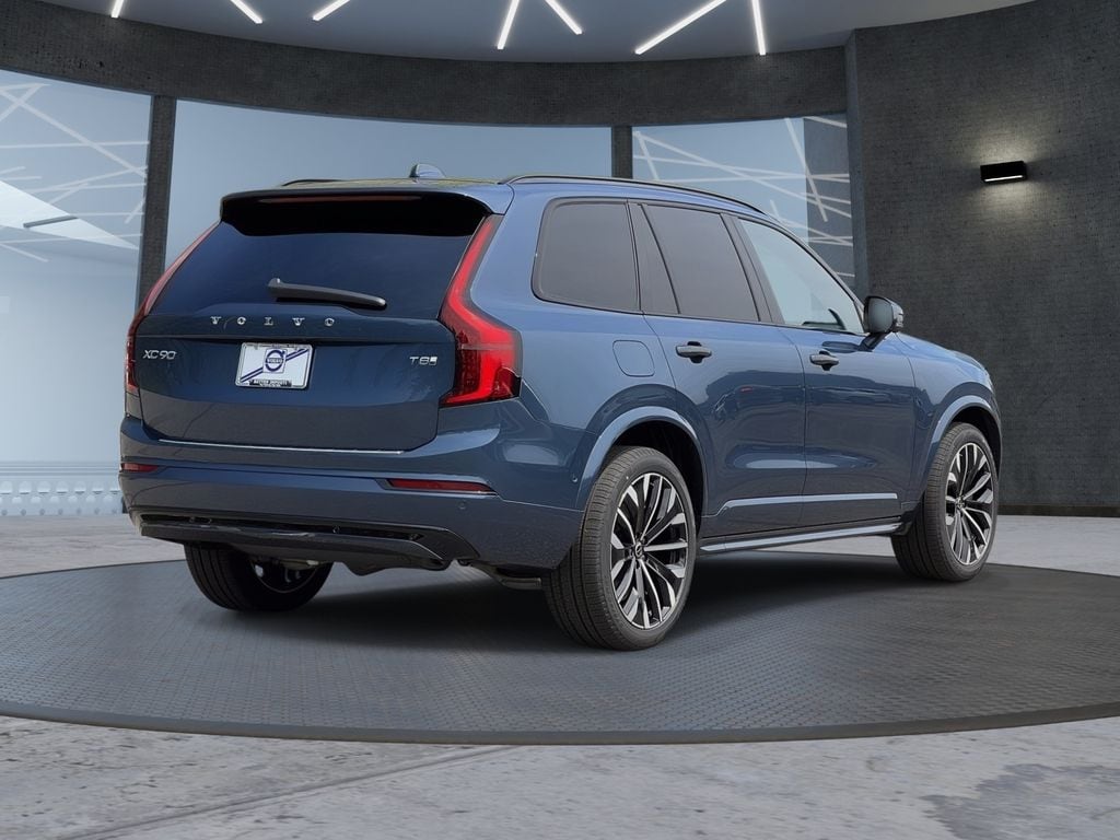 New 2026 Volvo XC90 Plug-In Hybrid T8 Ultra SUV