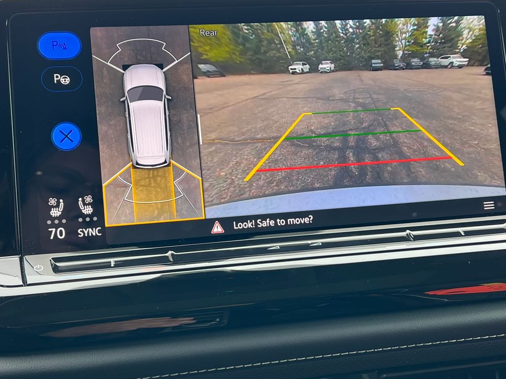 2025 Volkswagen Atlas SEL Premium R-Line - Photo 27