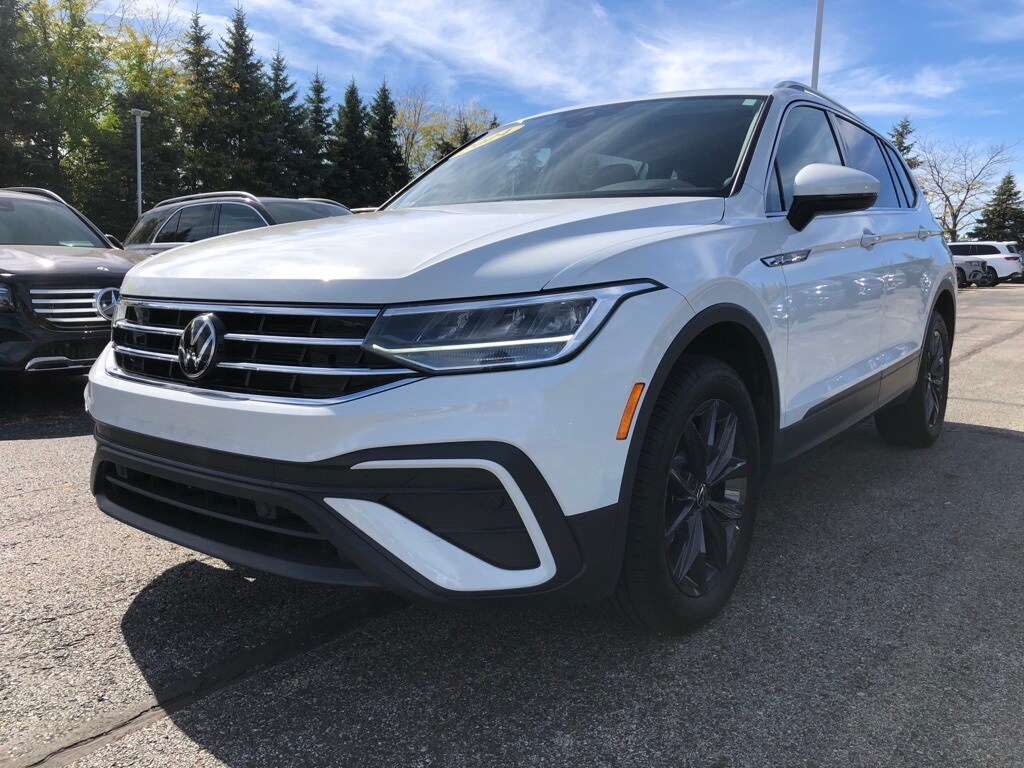 2024 Volkswagen Tiguan SE Wolfsburg Edition photo 2