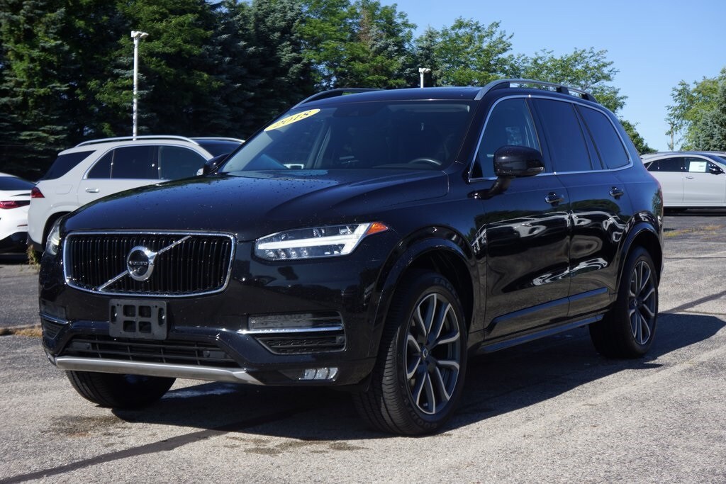 2018 Volvo XC90 T5 AWD Momentum photo 3