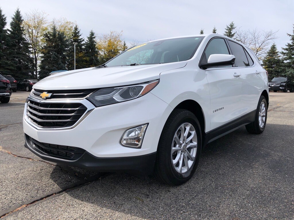 2020 Chevrolet Equinox photo 2