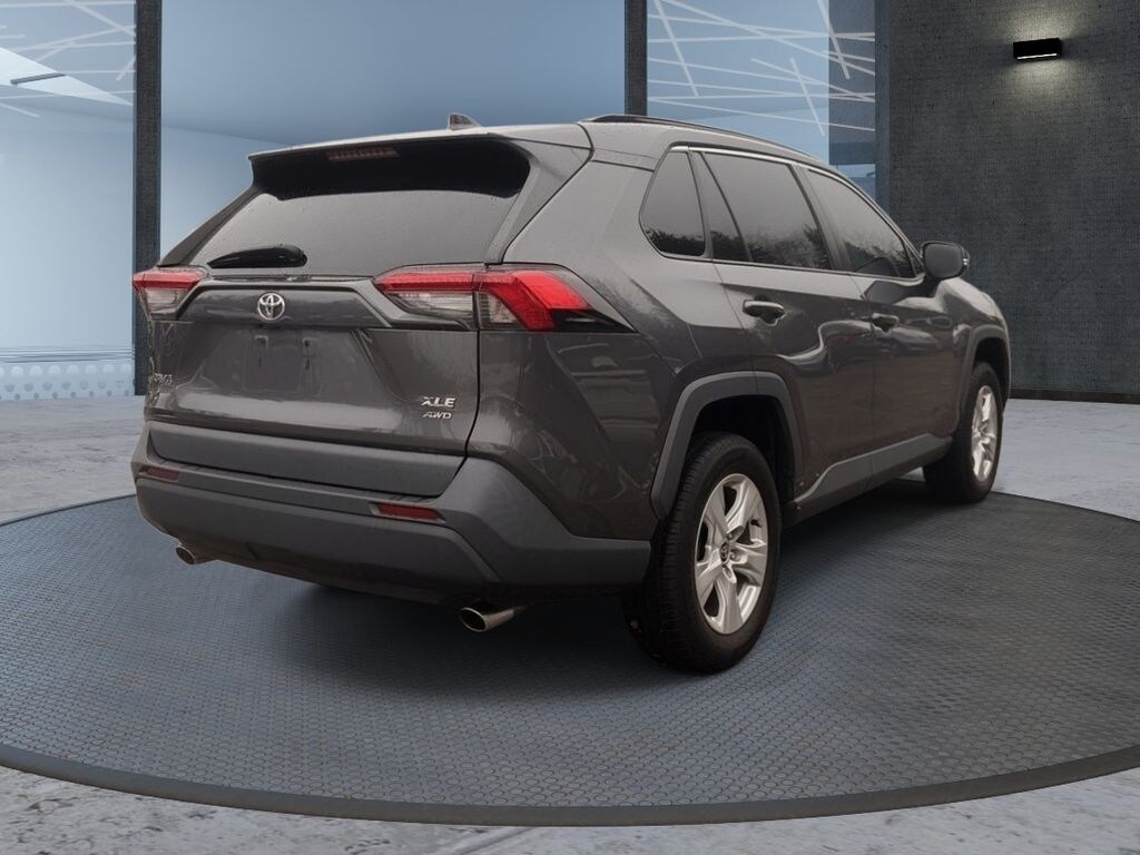 Used 2021 Toyota RAV4 XLE SUV