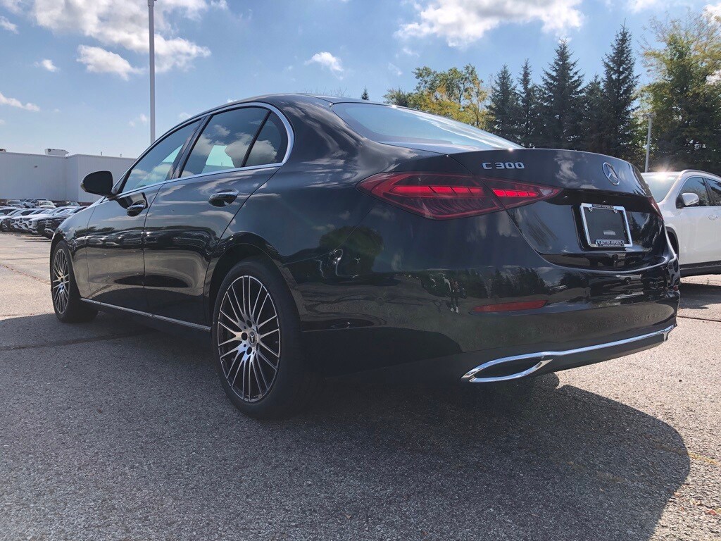 2025 Mercedes Benz C 300 4MATIC Sedan photo 4