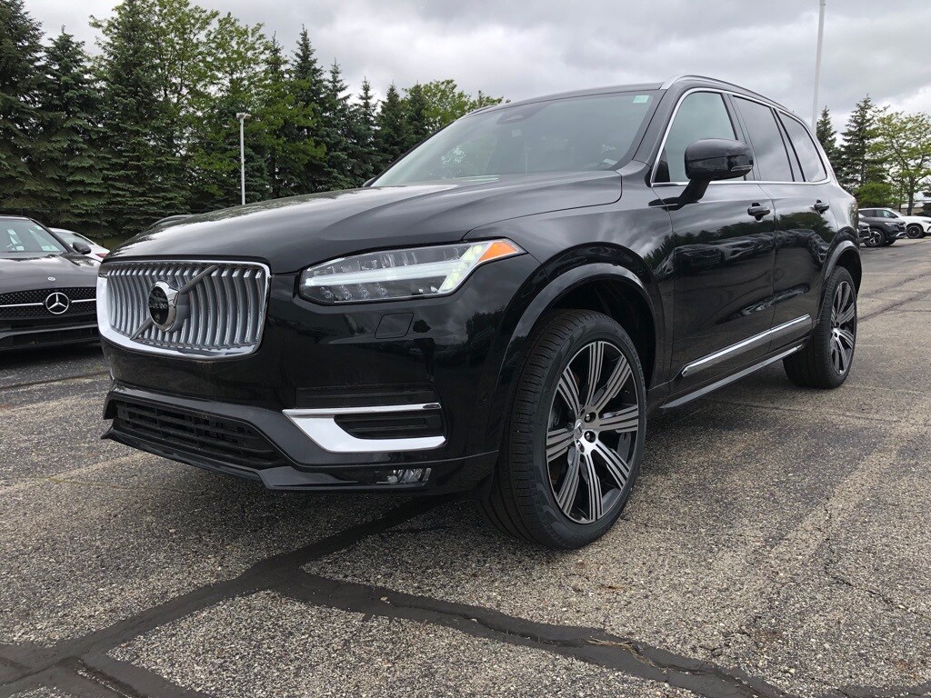 2025 Volvo XC90 Plus photo 3