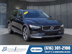 New 2025 Volvo V60 Cross Country B5 Plus Wagon in Grand Rapids, MI