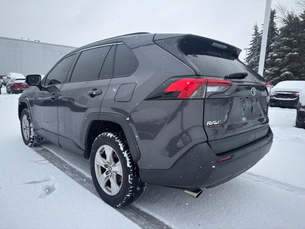 Used 2021 Toyota RAV4 XLE SUV