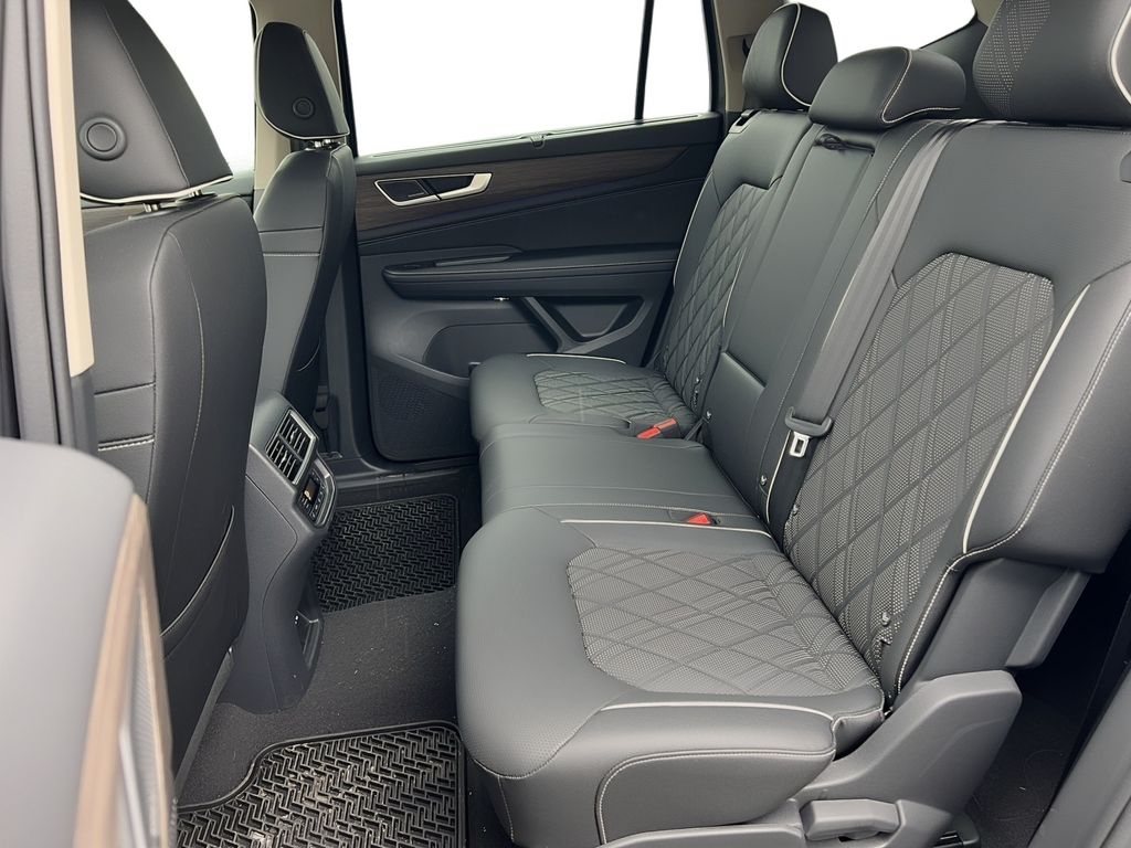 2025 Volkswagen Atlas SEL Premium R-Line - Photo 7