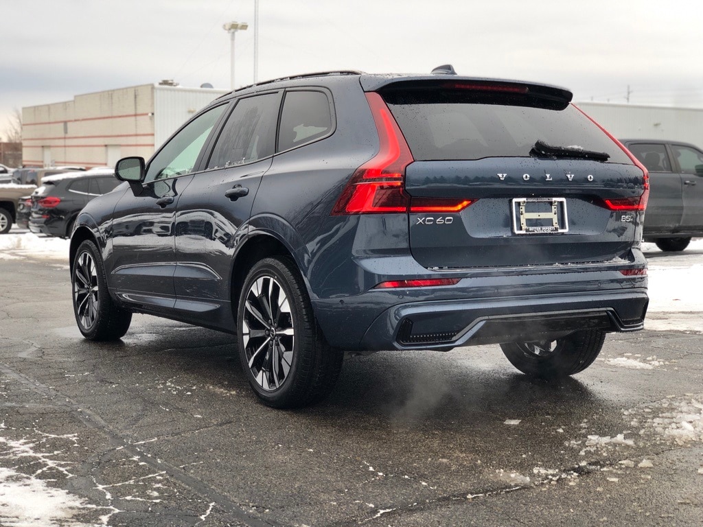 New 2026 Volvo XC60 B5 Plus SUV