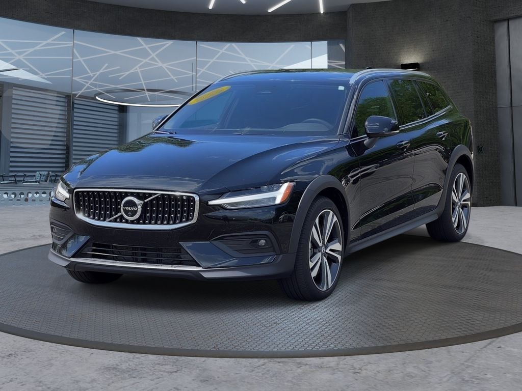 Used 2025 Volvo V60 Cross Country B5 Plus Wagon