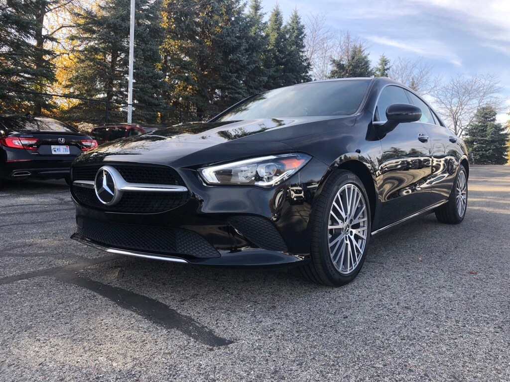 2023 Mercedes Benz CLA 250 4MATIC photo 3
