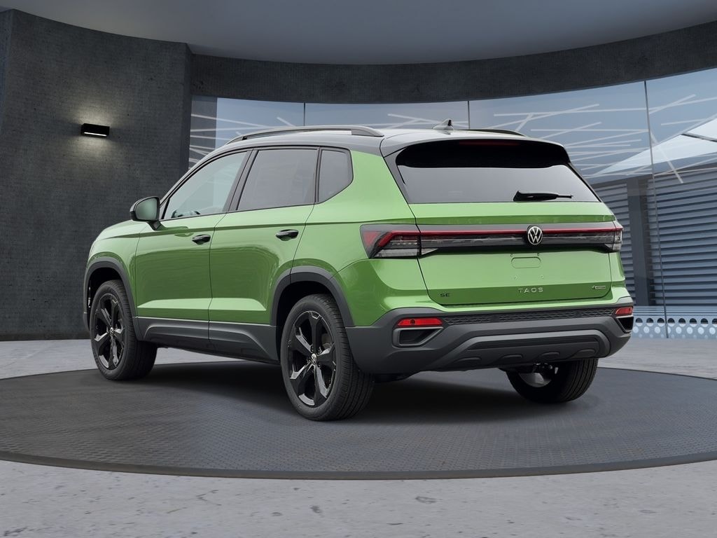 New 2026 Volkswagen Taos 1.5T SE Black SUV