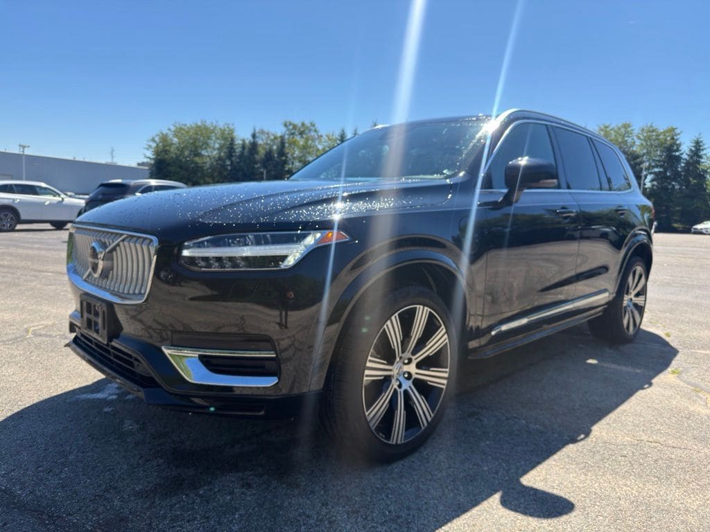Certified 2024 Volvo XC90 plug-in hybrid T8 Plus Bright 7-Seater SUV