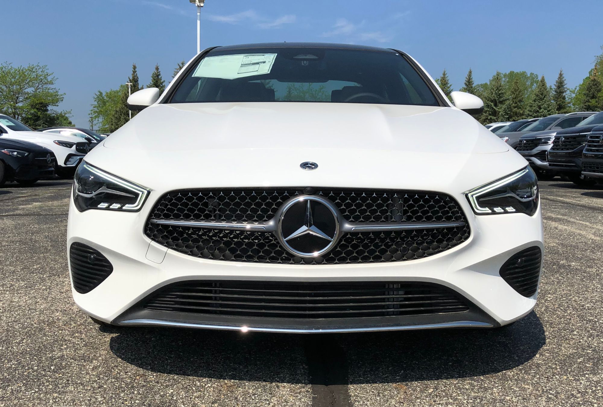 2025 Mercedes Benz CLA 250 4MATIC photo 2