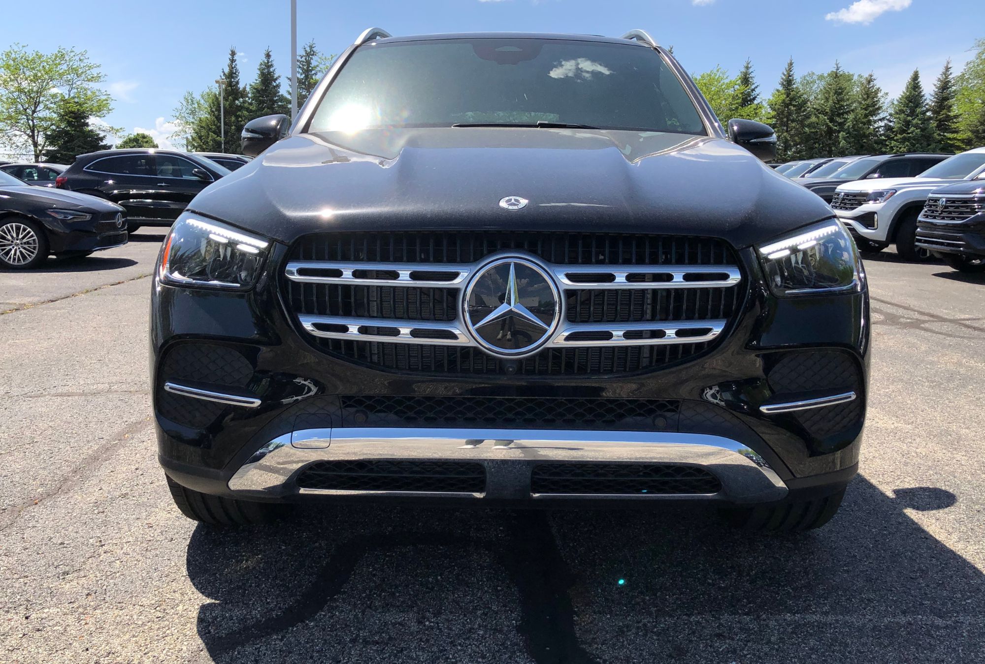 2025 Mercedes Benz GLE 450 4MATIC photo 2