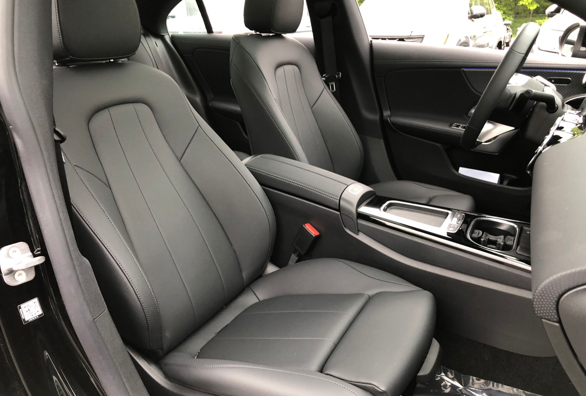 2025 Mercedes-Benz CLA CLA 250 - Photo 33