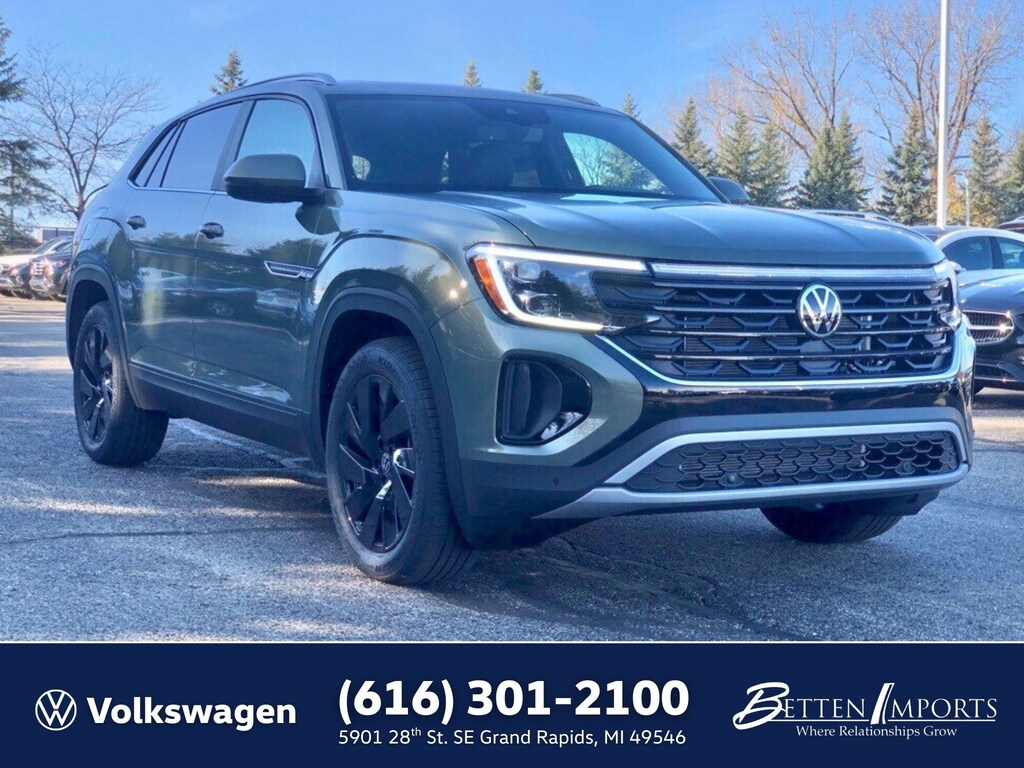 New 2026 Volkswagen Atlas Cross Sport 2.0T SE w/Technology SUV