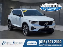 New 2023 Volvo XC40 B5 AWD Ultimate Dark SUV in Grand Rapids, MI