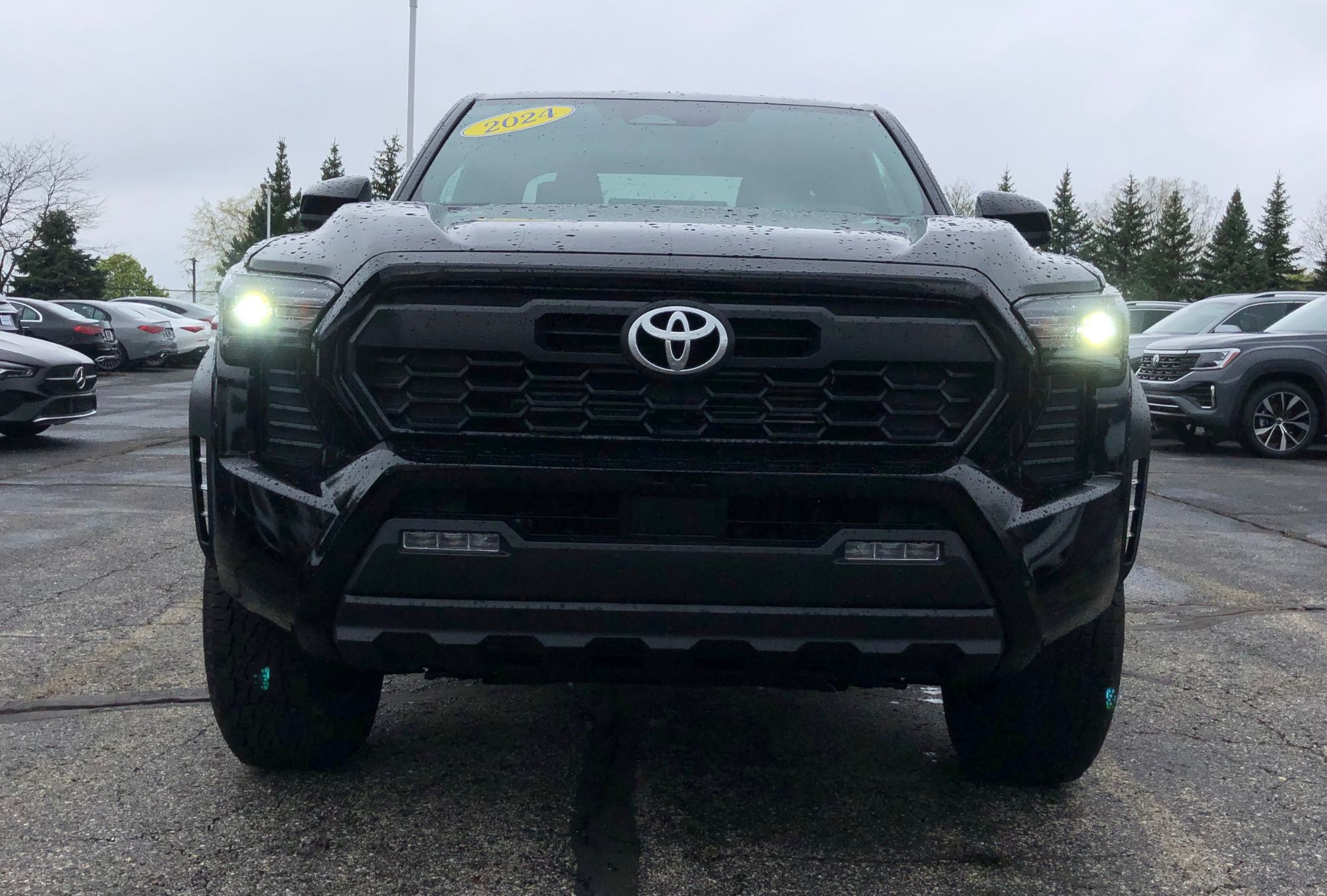 2024 Toyota Tacoma TRD Pro photo 2