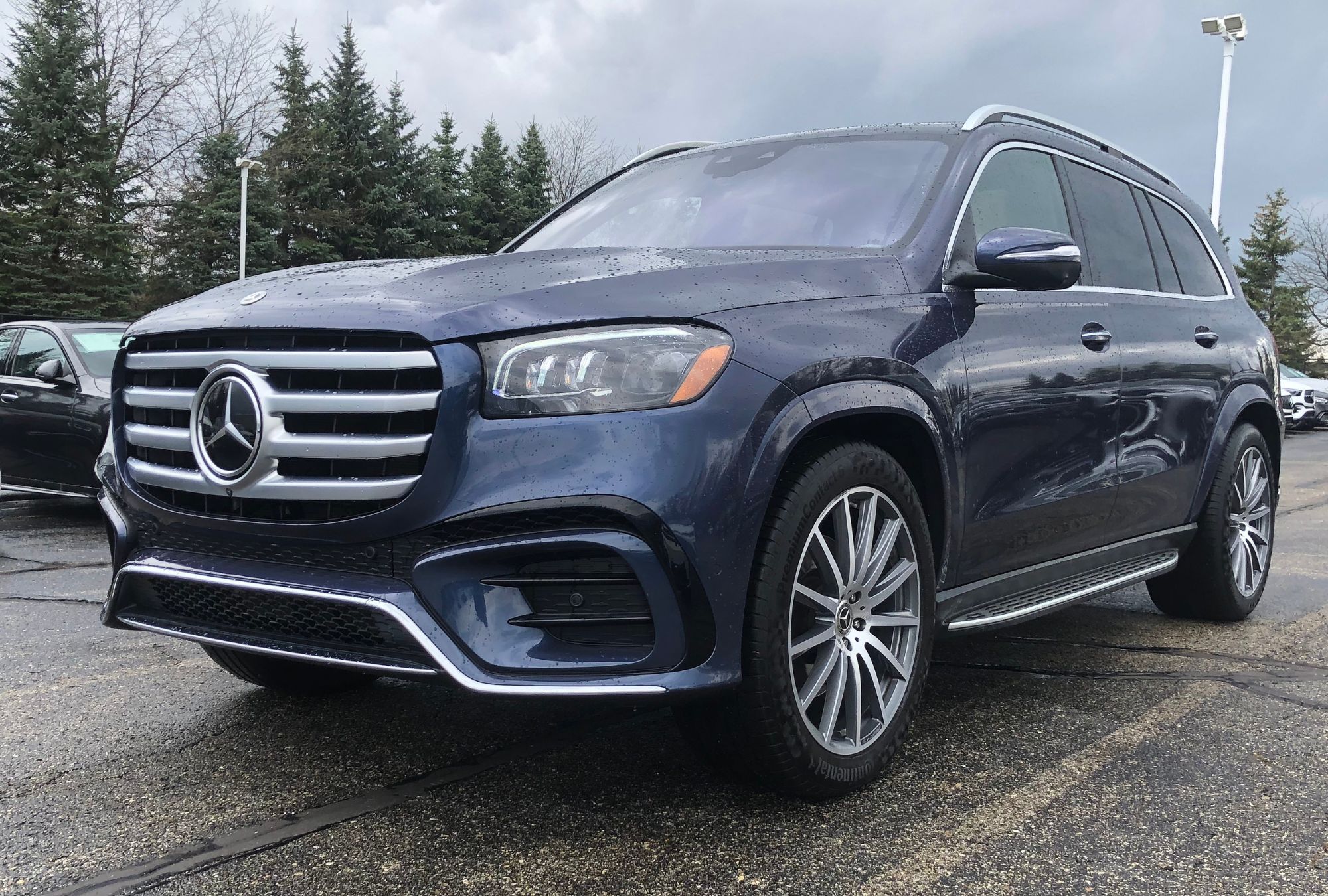 2024 Mercedes Benz GLS 580 photo 3