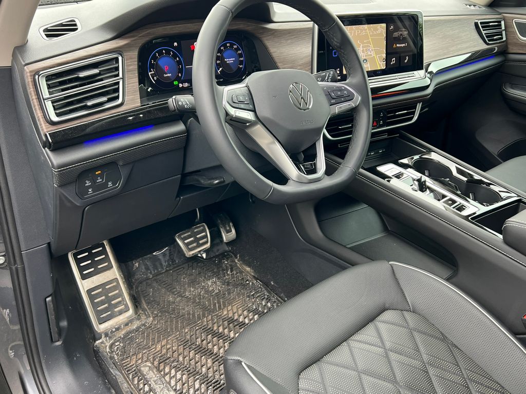 2025 Volkswagen Atlas SEL Premium R-Line - Photo 18