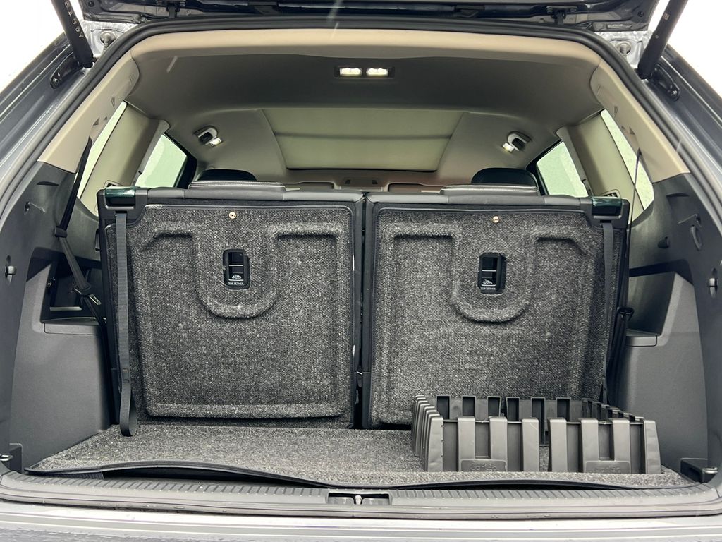 2025 Volkswagen Atlas SEL Premium R-Line - Photo 41