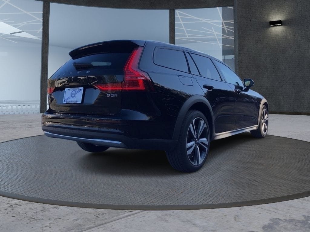 Used 2025 Volvo V60 Cross Country B5 Plus Wagon