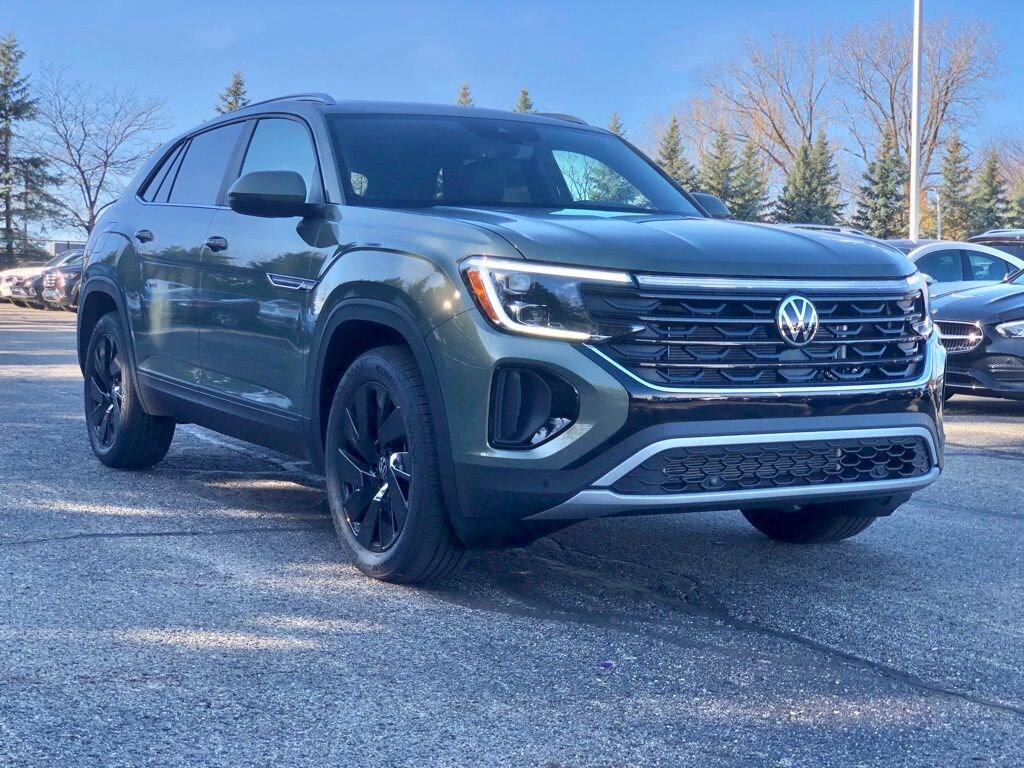 Used 2026 Volkswagen Atlas Cross Sport SE w/Technology SUV