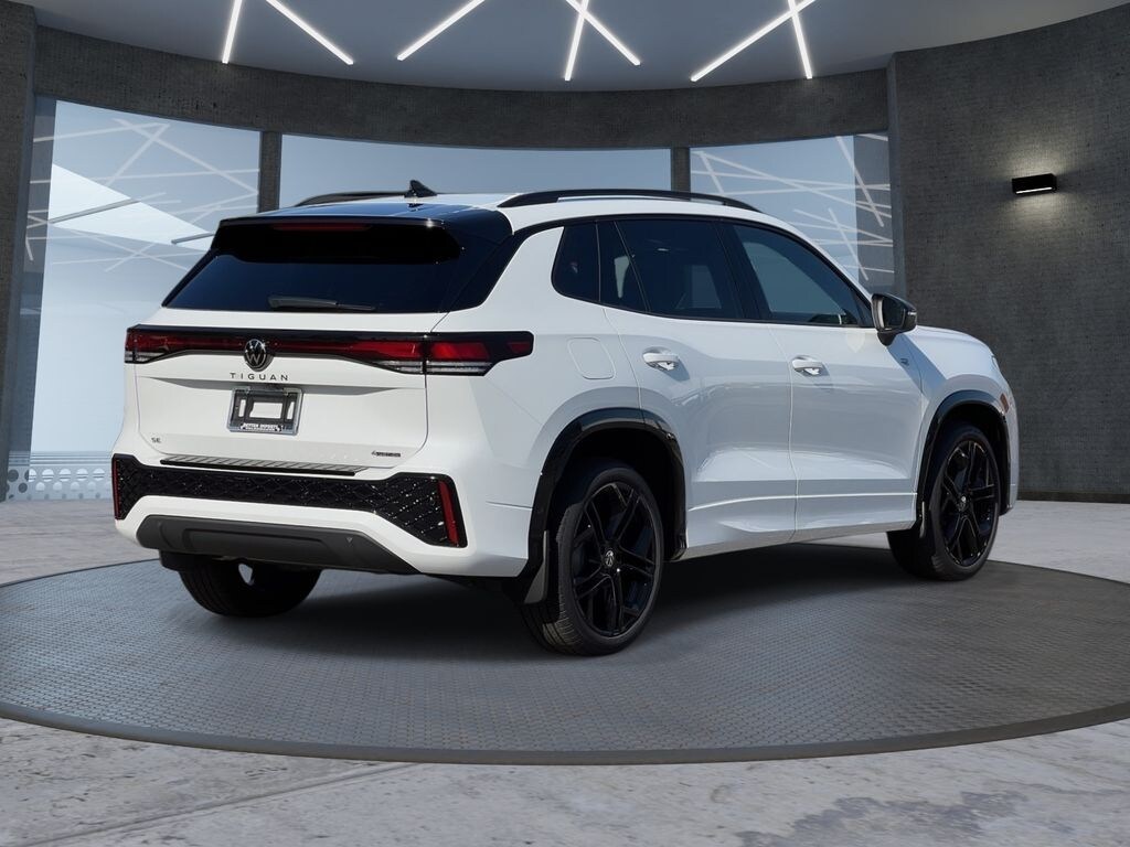 New 2026 Volkswagen Tiguan 2.0T SE R-Line Black SUV