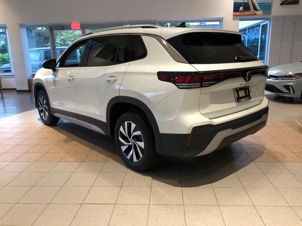 2025 Volkswagen Tiguan S photo 4