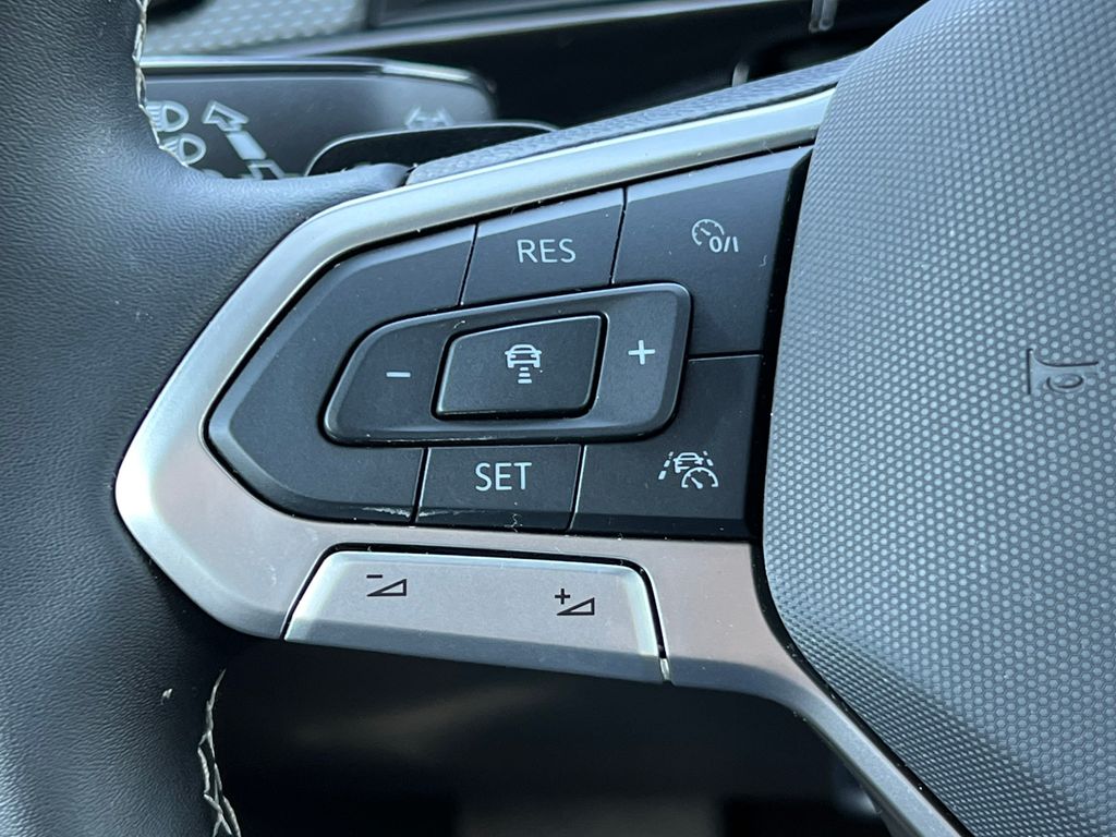 2025 Volkswagen Atlas Cross Sport SEL - Photo 21
